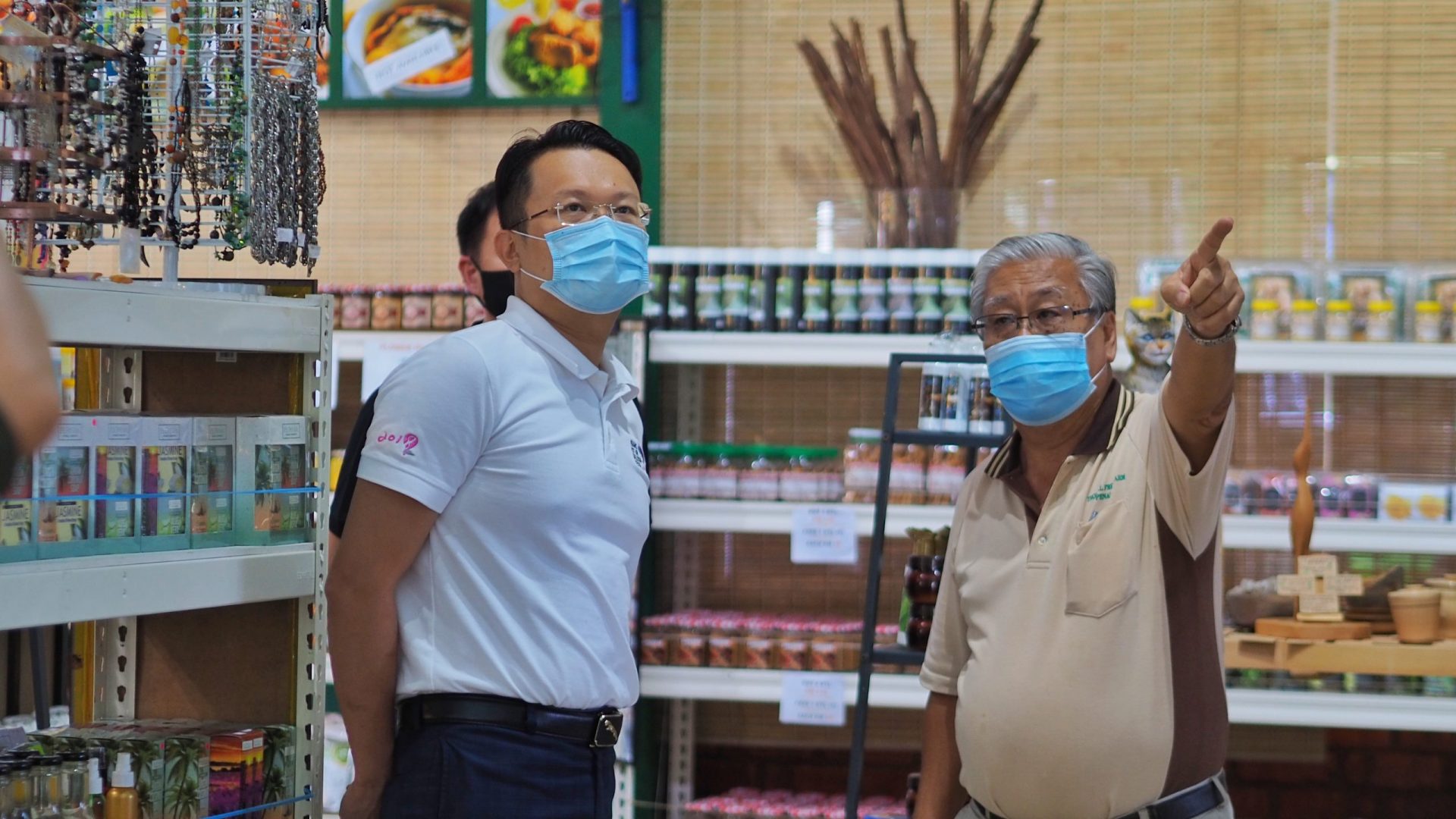 A Visit Fom Penang YB Yeoh Soon Hin Penang Tropical Fruit Farm